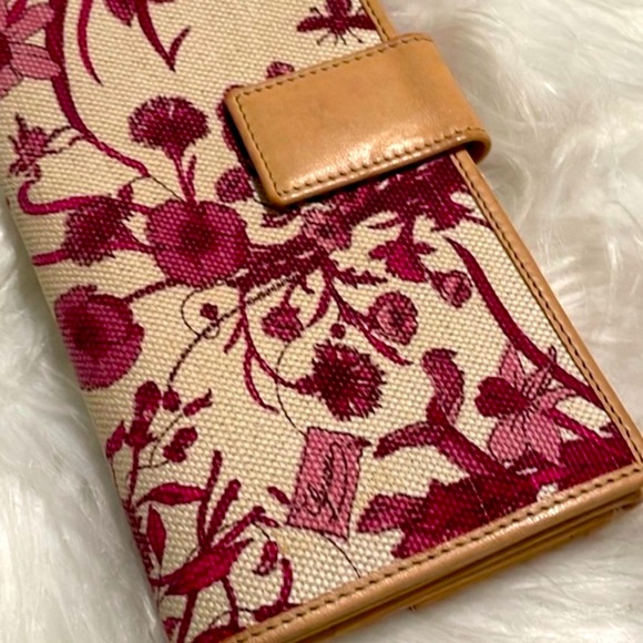 Gucci Flora Wallet - Picture 13 of 14